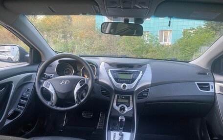 Hyundai Elantra V, 2011 год, 1 050 000 рублей, 10 фотография