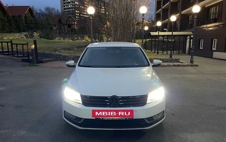 Volkswagen Passat B7, 2012 год, 815 000 рублей, 3 фотография