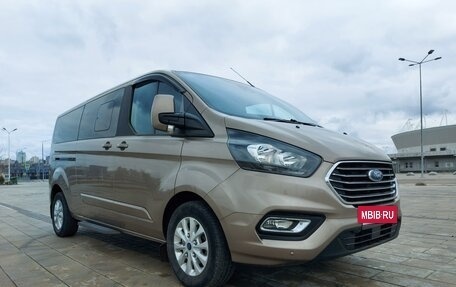 Ford Tourneo Custom I рестайлинг, 2018 год, 3 000 000 рублей, 3 фотография