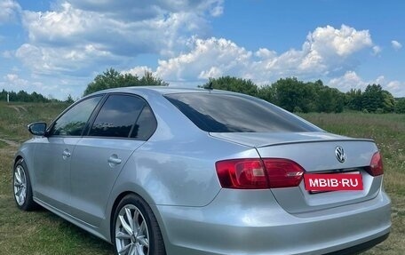 Volkswagen Jetta VI, 2012 год, 1 170 000 рублей, 4 фотография