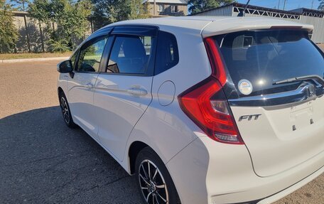 Honda Fit III, 2018 год, 1 450 000 рублей, 14 фотография