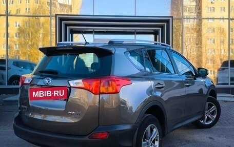 Toyota RAV4, 2015 год, 2 299 000 рублей, 6 фотография