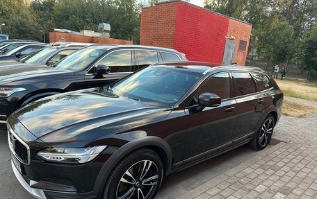 Volvo V90 Cross Country I рестайлинг, 2018 год, 3 650 000 рублей, 9 фотография