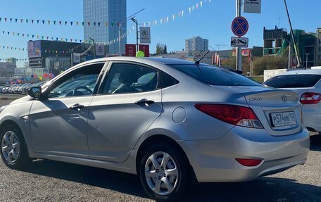 Hyundai Solaris II рестайлинг, 2013 год, 820 990 рублей, 9 фотография