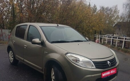 Renault Sandero I, 2011 год, 820 000 рублей, 1 фотография