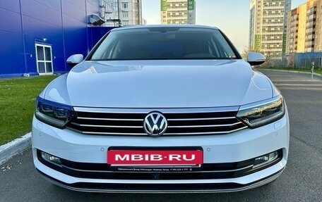 Volkswagen Passat B8 рестайлинг, 2015 год, 2 285 000 рублей, 11 фотография