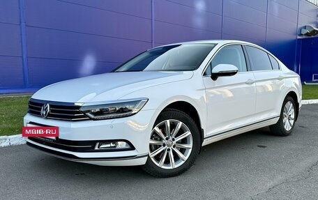 Volkswagen Passat B8 рестайлинг, 2015 год, 2 285 000 рублей, 3 фотография