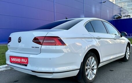 Volkswagen Passat B8 рестайлинг, 2015 год, 2 285 000 рублей, 16 фотография