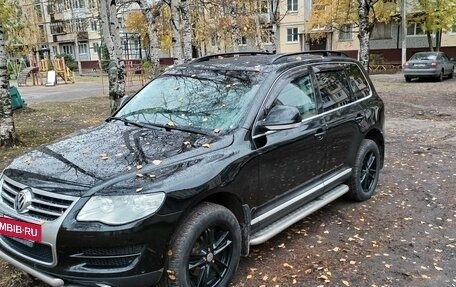 Volkswagen Touareg III, 2010 год, 1 260 000 рублей, 2 фотография