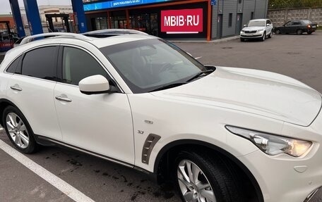 Infiniti QX70, 2013 год, 2 500 000 рублей, 6 фотография