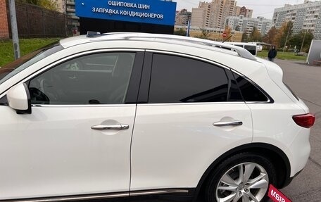 Infiniti QX70, 2013 год, 2 500 000 рублей, 9 фотография