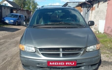 Dodge Caravan III, 2000 год, 315 000 рублей, 1 фотография