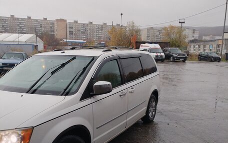 Chrysler Town & Country V рестайлинг, 2007 год, 1 480 000 рублей, 5 фотография