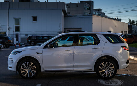 Land Rover Discovery Sport I рестайлинг, 2024 год, 7 689 000 рублей, 4 фотография