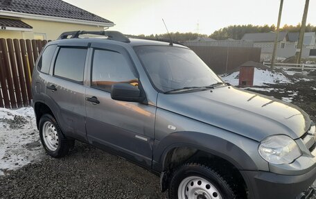 Chevrolet Niva I рестайлинг, 2012 год, 460 008 рублей, 4 фотография