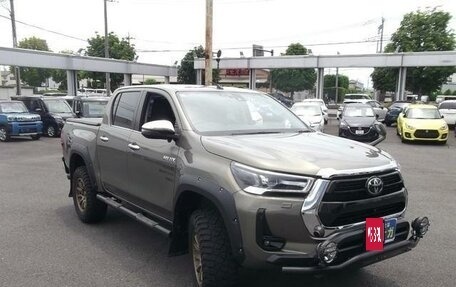 Toyota Hilux VIII, 2020 год, 4 060 000 рублей, 2 фотография