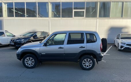 Chevrolet Niva I рестайлинг, 2017 год, 700 000 рублей, 4 фотография