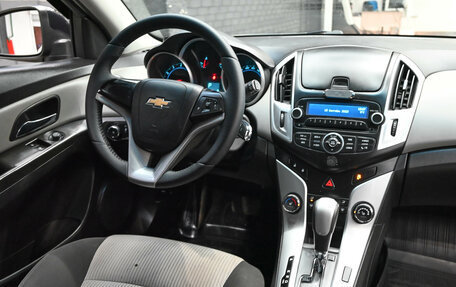 Chevrolet Cruze II, 2013 год, 900 000 рублей, 13 фотография