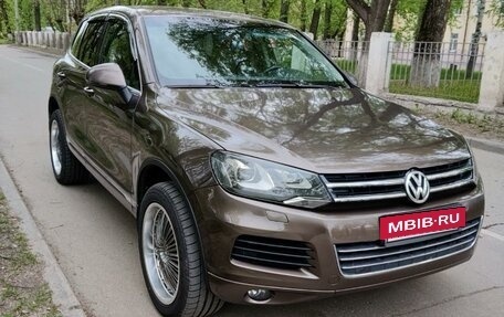 Volkswagen Touareg III, 2012 год, 2 236 000 рублей, 6 фотография