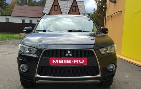 Mitsubishi Outlander III рестайлинг 3, 2010 год, 980 000 рублей, 1 фотография