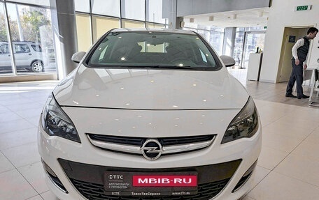 Opel Astra J, 2015 год, 1 034 000 рублей, 2 фотография