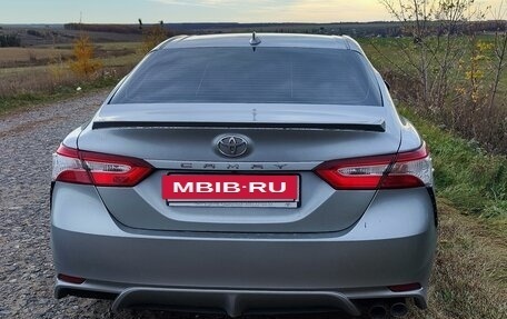 Toyota Camry, 2019 год, 2 975 000 рублей, 4 фотография