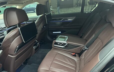 BMW 7 серия, 2019 год, 6 200 000 рублей, 10 фотография