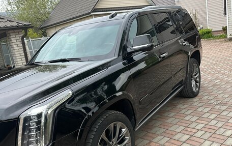 Cadillac Escalade IV, 2019 год, 6 700 000 рублей, 3 фотография