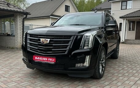 Cadillac Escalade IV, 2019 год, 6 700 000 рублей, 4 фотография