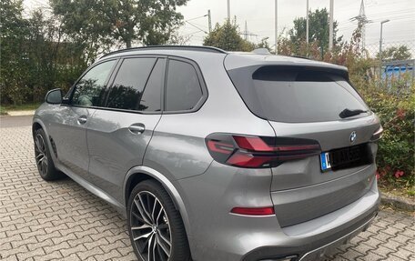 BMW X5, 2024 год, 9 000 000 рублей, 3 фотография