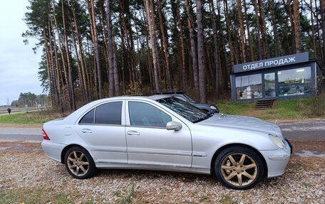 Mercedes-Benz C-Класс, 2002 год, 475 000 рублей, 3 фотография