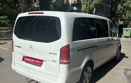 Mercedes-Benz Vito, 2017 год, 2 700 000 рублей, 2 фотография