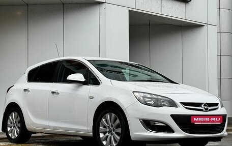 Opel Astra J, 2013 год, 1 300 000 рублей, 5 фотография