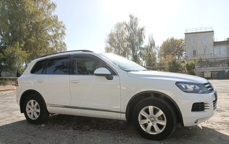 Volkswagen Touareg III, 2012 год, 2 395 000 рублей, 5 фотография