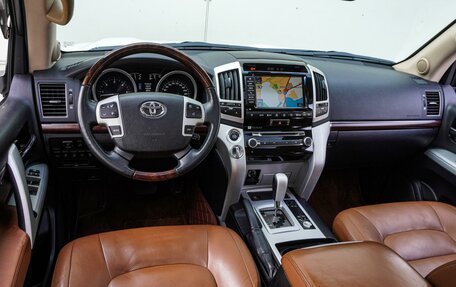 Toyota Land Cruiser 200, 2014 год, 5 200 000 рублей, 6 фотография