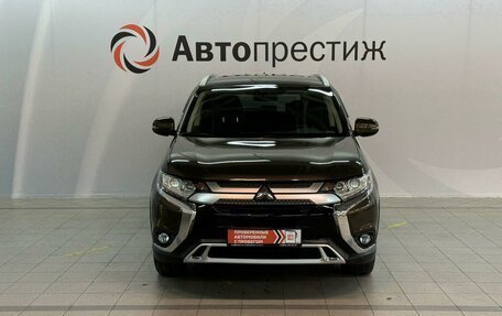 Mitsubishi Outlander III рестайлинг 3, 2020 год, 2 730 000 рублей, 2 фотография