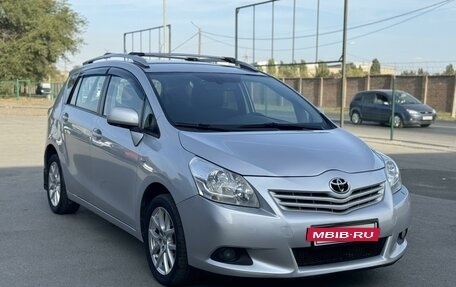 Toyota Verso I, 2009 год, 1 190 000 рублей, 4 фотография