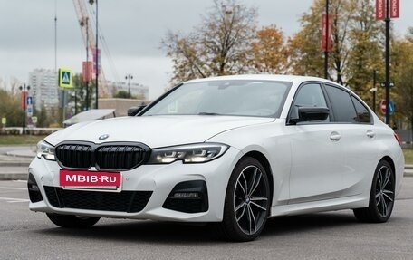 BMW 3 серия, 2019 год, 3 100 000 рублей, 10 фотография