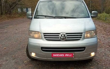 Volkswagen Caravelle T5, 2005 год, 1 150 000 рублей, 15 фотография