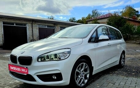 BMW 2 серия Grand Tourer F46 рестайлинг, 2017 год, 2 580 000 рублей, 3 фотография