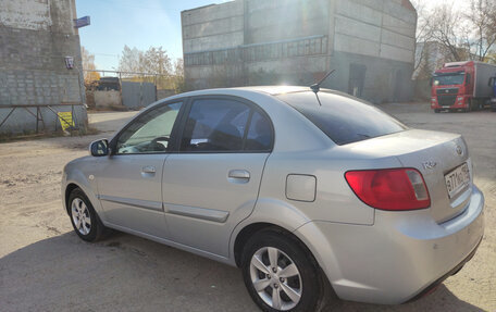 KIA Rio II, 2010 год, 650 000 рублей, 4 фотография