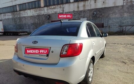 KIA Rio II, 2010 год, 650 000 рублей, 6 фотография