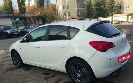 Opel Astra J, 2012 год, 950 000 рублей, 5 фотография