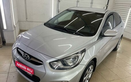 Hyundai Solaris II рестайлинг, 2011 год, 829 000 рублей, 3 фотография