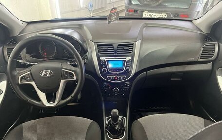 Hyundai Solaris II рестайлинг, 2011 год, 829 000 рублей, 26 фотография