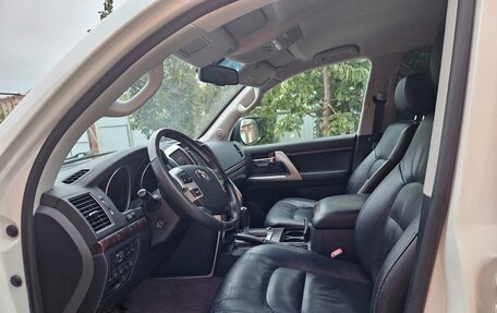 Toyota Land Cruiser 200, 2013 год, 3 998 000 рублей, 7 фотография