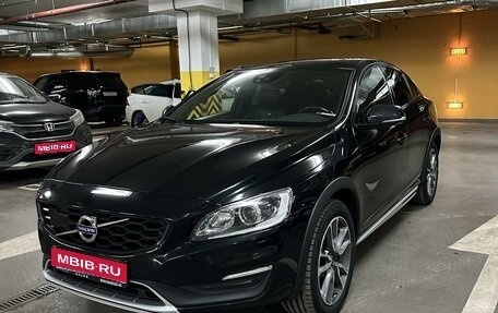 Volvo S60 Cross Country, 2017 год, 2 700 000 рублей, 1 фотография