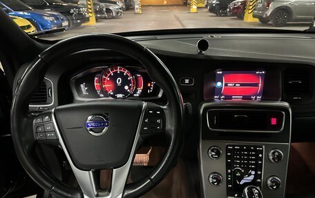 Volvo S60 Cross Country, 2017 год, 2 700 000 рублей, 3 фотография