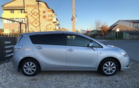 Toyota Verso I, 2010 год, 1 299 000 рублей, 5 фотография