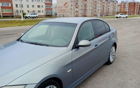 BMW 3 серия, 2007 год, 900 000 рублей, 2 фотография